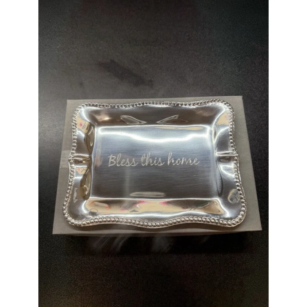 Beatriz Ball Engraved 